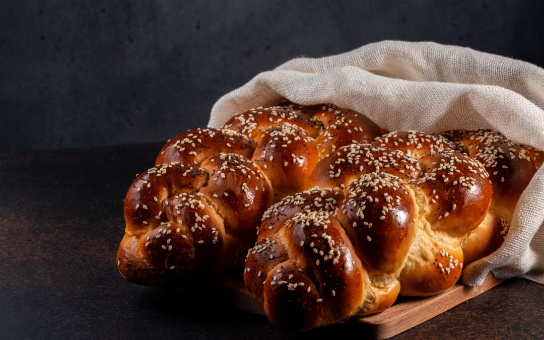 Challah Bread—Its Origins and Significance in Jewish Tradition
